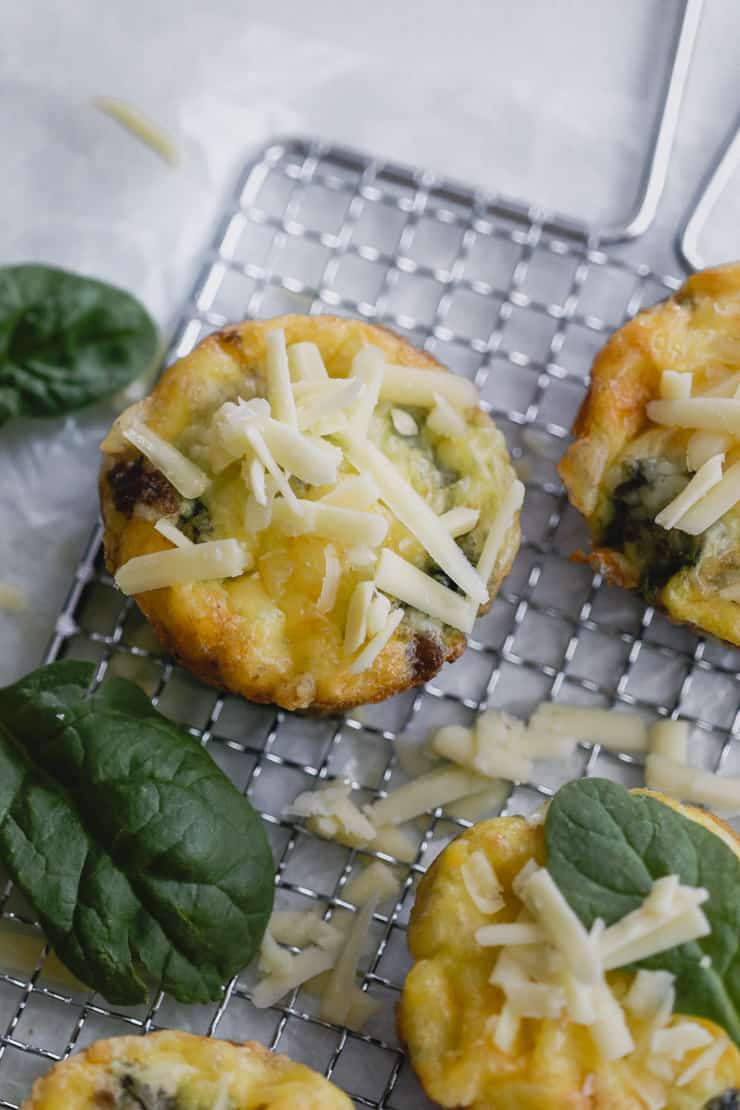 Keto Egg Bites With Spinach & Cheese - Keto Cooking Wins
