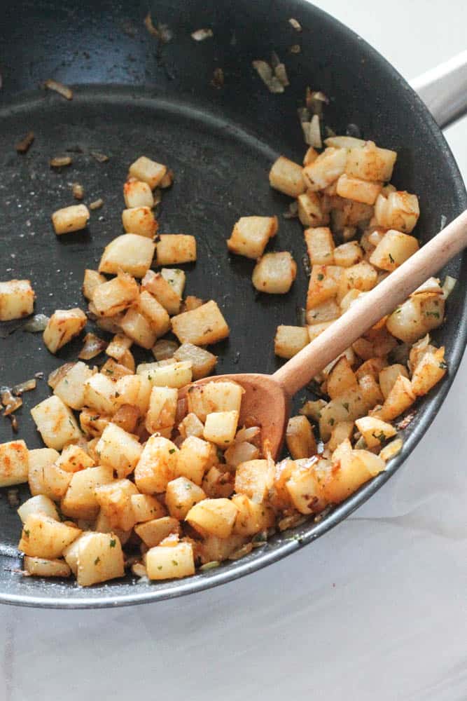 Jicama Home Fries - paleo substitution for your perfect breakfast! #SundaySupper | casadecrews.com