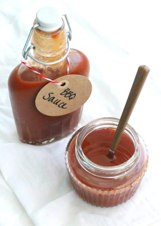Homemade BBQ Sauce - Low Carb, and tangy | www.casadecrews.com