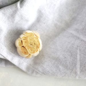 roasted garlic pistachio pesto [paleo, whole 30, low carb, dairy-free] #lowcarb #whole30 #basil #summer
