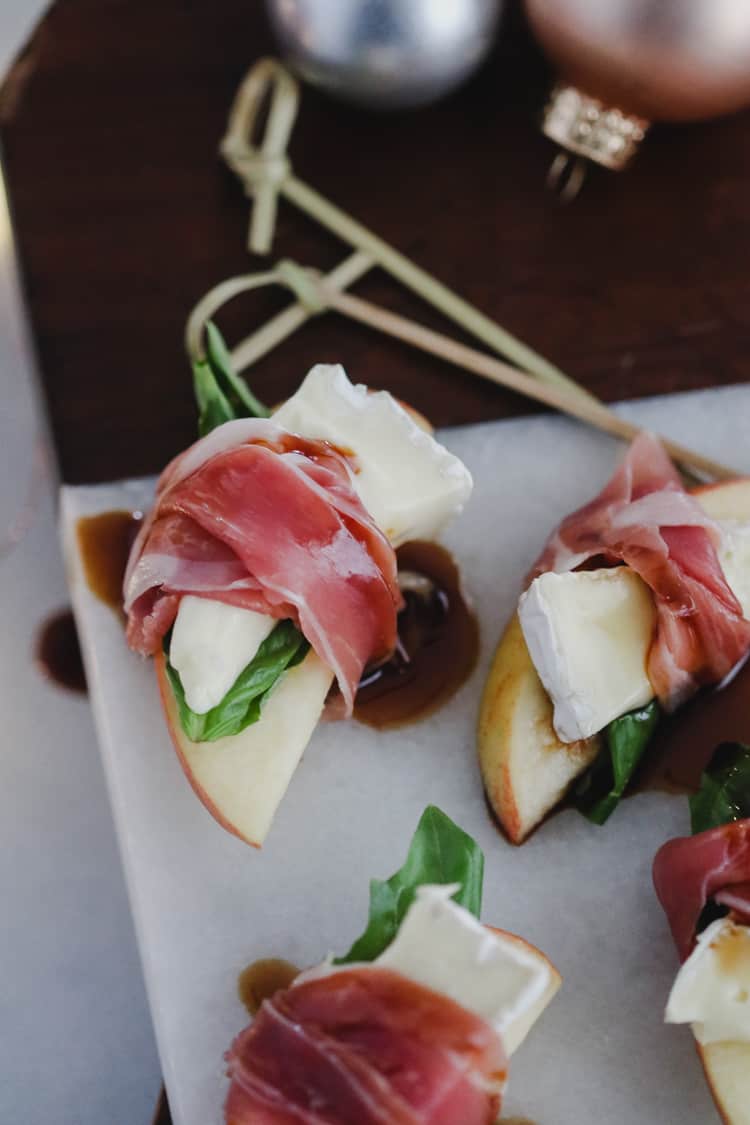 prosciutto wrapped apples with brie and balsamic