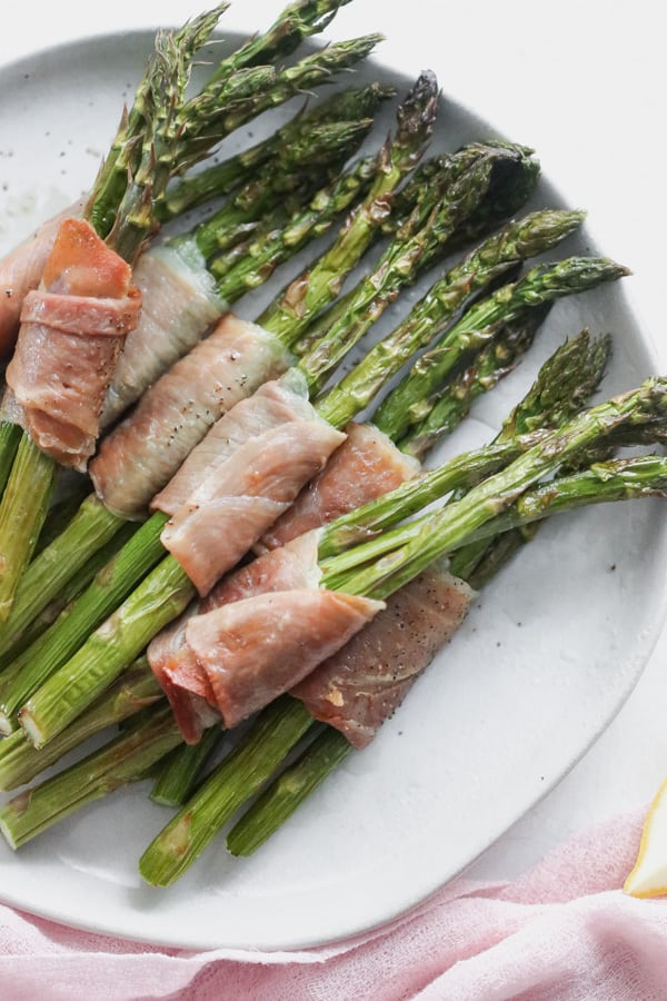 whole30 air fryer prosciutto wrapped asparagus