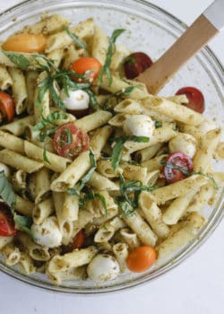 caprese pesto pasta salad [gluten free]