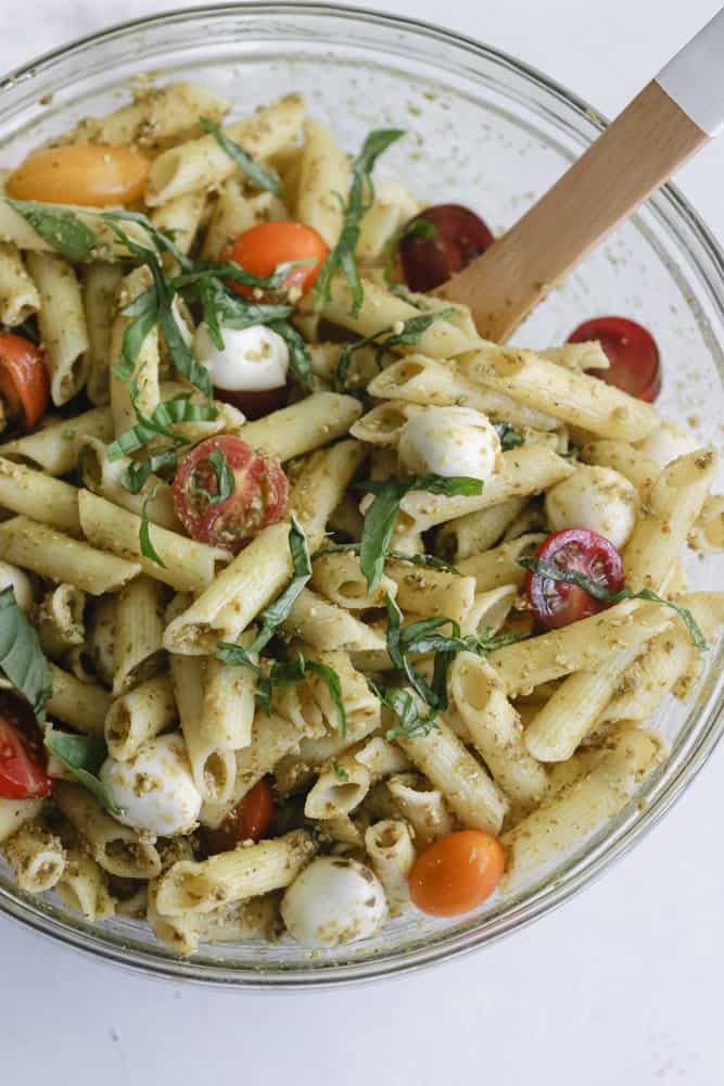 caprese pesto pasta salad [gluten free]