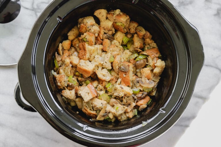 stuffing with mushrooms made in the slow cooker - Casa de Crews